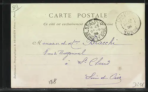 AK Champs, La Place et l`Église