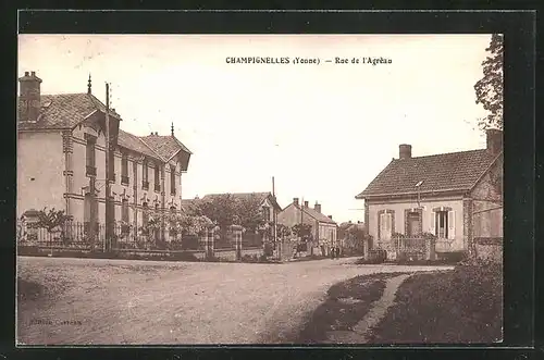 AK Champignelles, Rue de l`Agréau, Strassenpartie