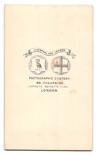 Fotografie Photographic Company, London, 98, Cheapside, Portrait Mädchen in hübscher Kleidung