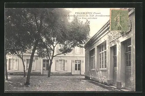 AK Villeblevin, Colonie Scolaire Du XIIe Arrondissment, La Cour intérieure