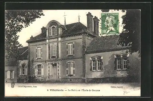 AK Villeblevin, La Mairie et l'Ecole de Garcons