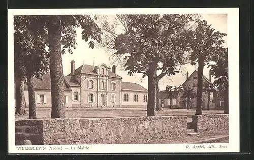 AK Villeblevin, La Mairie