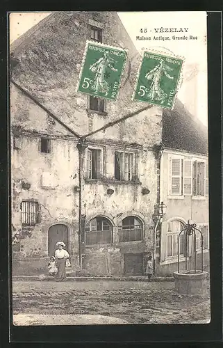 AK Vézelay, Maison Antique, Grande Rue