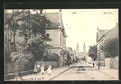 AK Lahr, Schillerstrasse mit Kirche