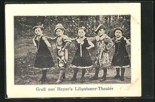 AK Heyers Liliputaner-Theater, Mitglieder der Truppe in Kostümen