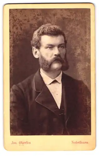 Fotografie Jos. Oberlin, Solothurn, Portrait schweizer im Anzug mit Franz Josef Bart