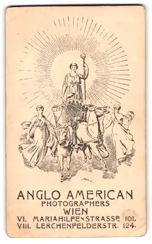 Fotografie Anglo American, Wien, Mariahilferstr. 101, Frau mit Fackel und Pferdegespann