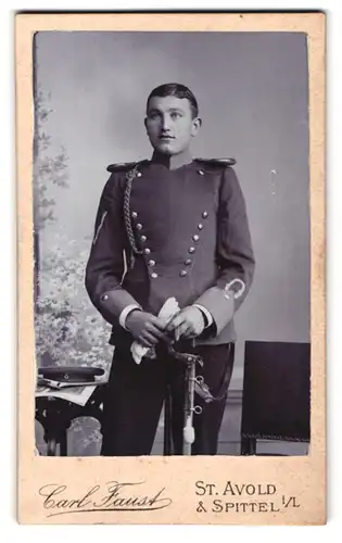Fotografie Carl Faust, St. Avold, Homburgerstr. 76, Ulan in Uniform mit Epauletten & Schützenschnur