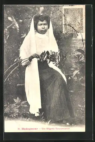 AK Madagascar, Une Elégante Tananarivienne, elegante Afrikanerin
