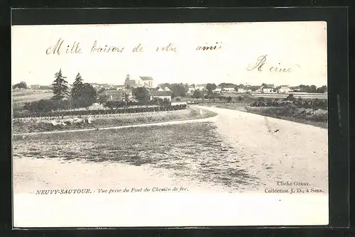 AK Neuvy-Sautour, Vue prise du Pont du Chemin de fer