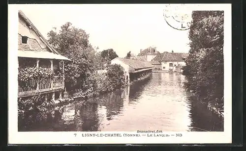 AK Ligny-le-Chatel, Le Lavoir