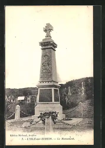 AK L`Isle-sur-Serein, Le Monument