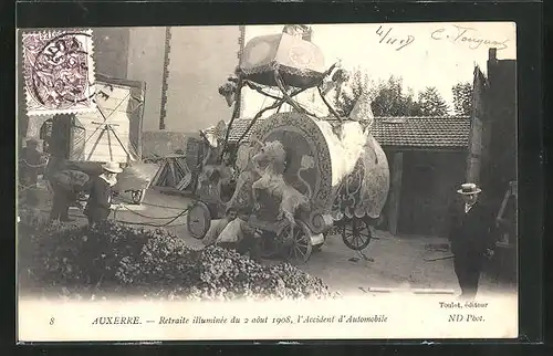 AK Auxerre, Retraite Illuminée de 2août 1908, Accident d`Automobile