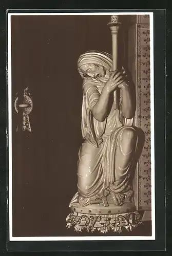 AK Meissen, Kriegergedächtniskirche, Porzellanfigur kniender Mann mit Fackel
