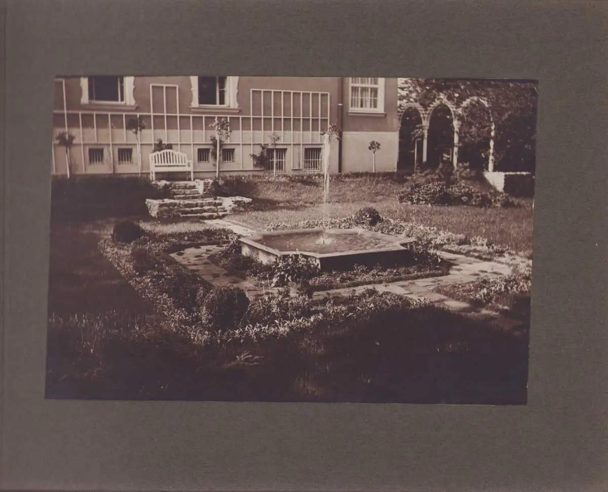 Fotoalbum 48 Fotografien, Ansicht Leipzig-Schleussig, Otto Neumann Landschaftsgärtnerei, Der Wohnliche Garten 6