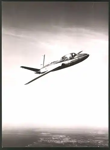 Fotografie Flugzeug Potez Heinkel CM 191, Rückseitig technische Daten, Grossformat 21 x 28cm