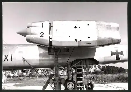 Fotografie Flugzeug EWR VJ 101, Prototyp auf Prüfstand montiert