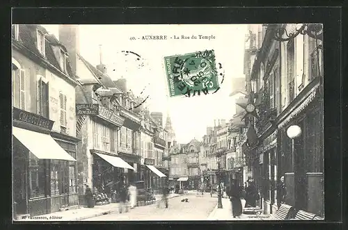 AK Auxerre, La Rue du Temple, Strassenpartie