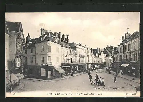 AK Auxerre, La Place des Grandes-Fontaines