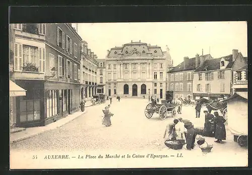 AK Auxerre, La Place du Marché et la Caisse d`Epargne
