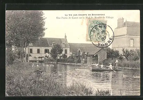 AK Sens, La Vie aux Champs en Bourgogne, Une Partie de Canot sur le Bief du Moulin du Village