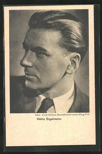 AK Schauspieler Heinz Engelmann in Anzug und Krawatte