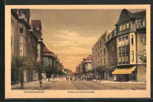 AK Hochemmerich, Friedrich-Alfred-Strasse im Abendlicht