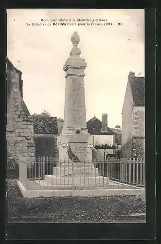 AK Bordes, Monument eleve a la Memoire glorieuse des Enfants morts pour la France 1914-18