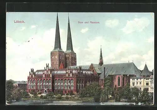 AK Lübeck, Ansicht des Doms und des Museums