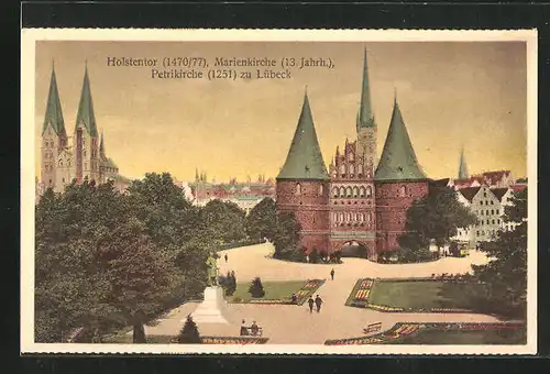 AK Lübeck, Anlagen vor dem Holstentor mit Marienkirche und Petrikirche