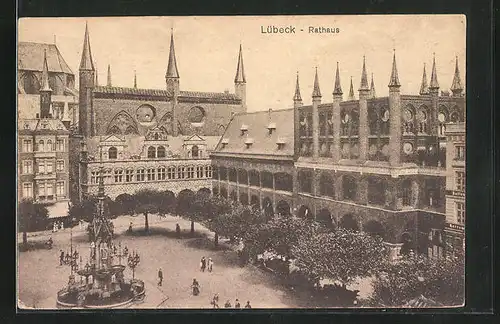 AK Lübeck, Passanten am Rathaus