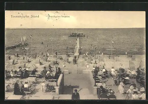 AK Timmendorferstrand, Blick auf die Strandhallen-Terrasse