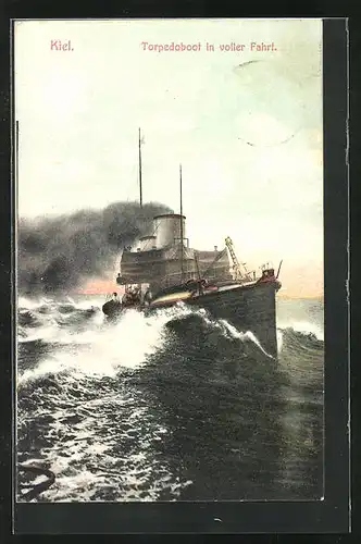 AK Kiel, das Torpedoboot in voller Fahrt