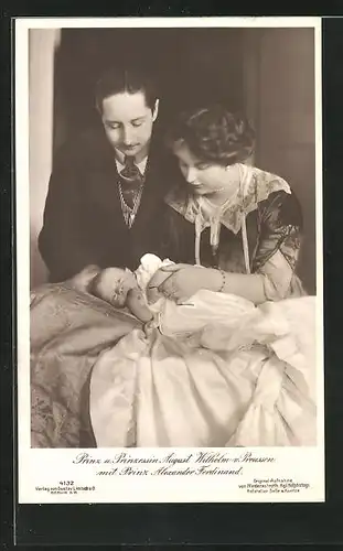 AK Prinz und Prinzessin August Wilhelm mit Prinz Alexander Ferdinand als Baby