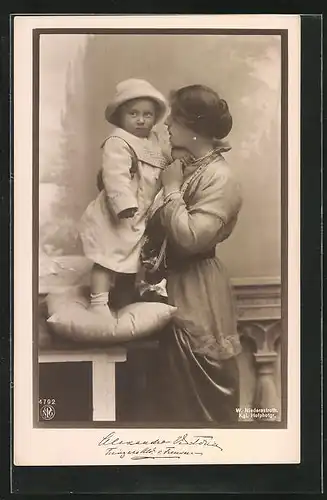 AK Prinzessin August Wilhelm mit dem Sohn