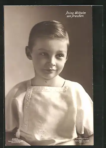 AK niedlicher Prinz Wilhelm als Bube im Portrait