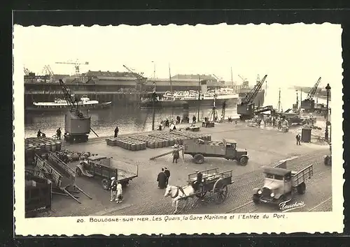 AK Boulogne-sur-Mer, les Quais, la Gare Maritime et l'Entrée du Port