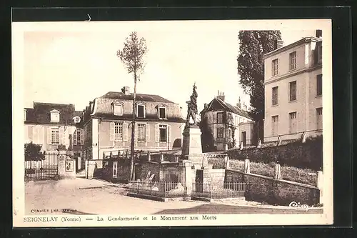 AK Seignelay, la Gendarmerie et le Monument aux Morts