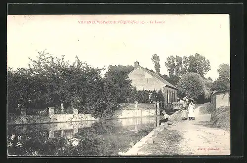 AK Villeneuve-l'Archeveque, le Lavoir