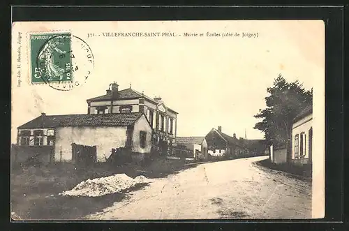 AK Villefranche-Saint-Phal, Mairie et Écoles