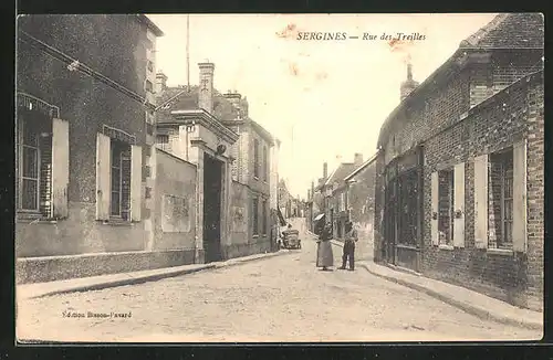 AK Sergines, Rue des Treilles