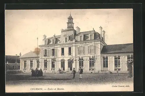 AK Courson, Ecoles et Mairie