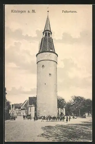 AK Kitzingen / Main, Passanten vor dem Falterturm