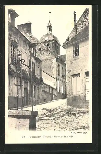 AK Vezelay, Place Belle Croix