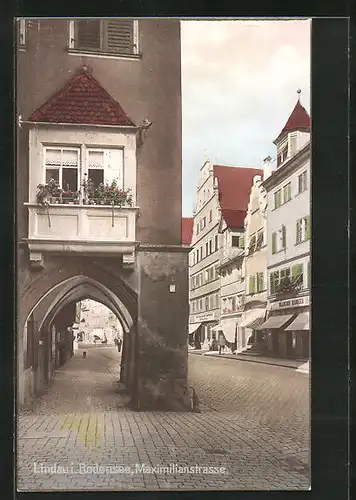 AK Lindau im Bodensee, Maximilianstrasse mit Arkaden