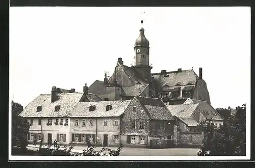 AK Geringswalde i. Sa., Schulplatz mit Rathaus
