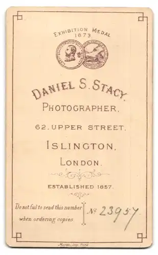 Fotografie Daniel S. Stacy, London-Islington, 62 Upper Street, Portrait junger Herr mit Oberlippenbart