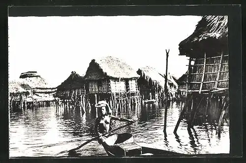 AK Dahomey, Village Lacustres du Lac Nokoue, nackte Afrikanerin im Boot