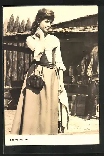 AK Schauspielerin Brigitte Krause in korsagiertem Kleid