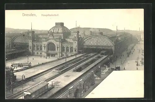 AK Dresden, Hauptbahnhof mit Strassenbahn